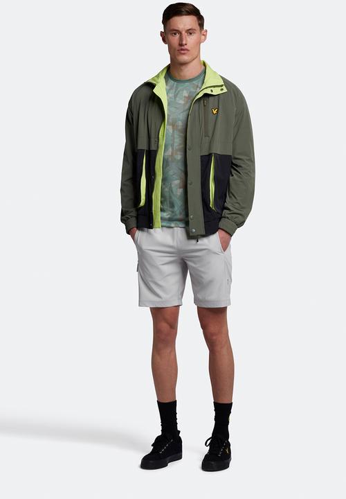 Lyle & Scott - Hiker tee - cactus green print