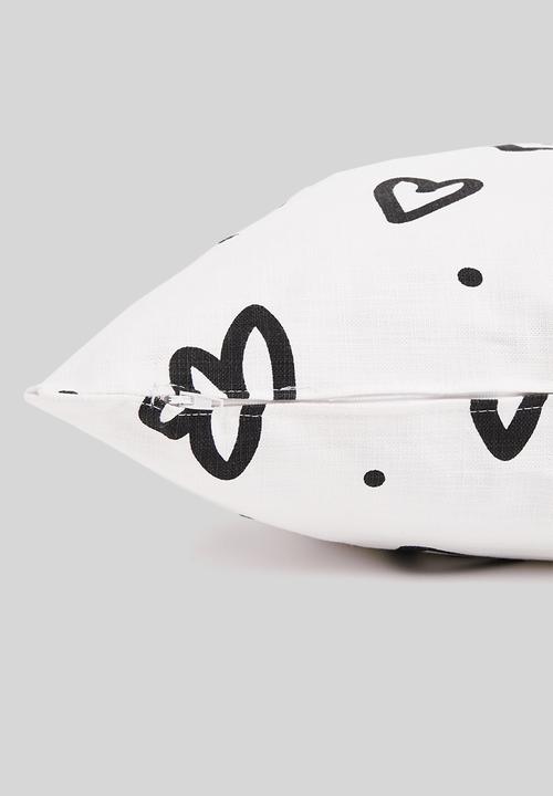 Sixth Floor - Heart confetti kids cushion cover - black & white