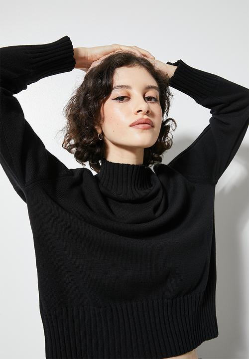 Superbalist - Organic cotton funnel neck - black