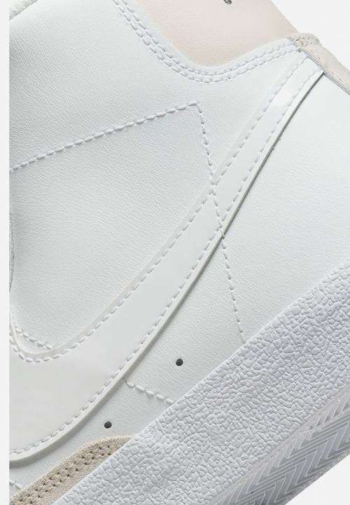 Nike - Nike blazer mid '77 - summit white/clear-lt orewood brn-white