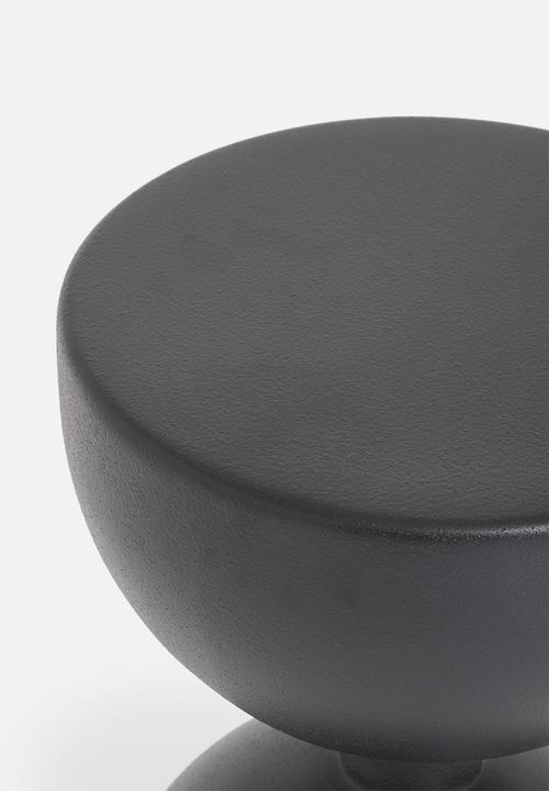 Sixth Floor - Themis outdoor side table - black