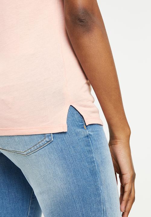 GUESS - Short sleeve cn zumaia tee - pretty in pink