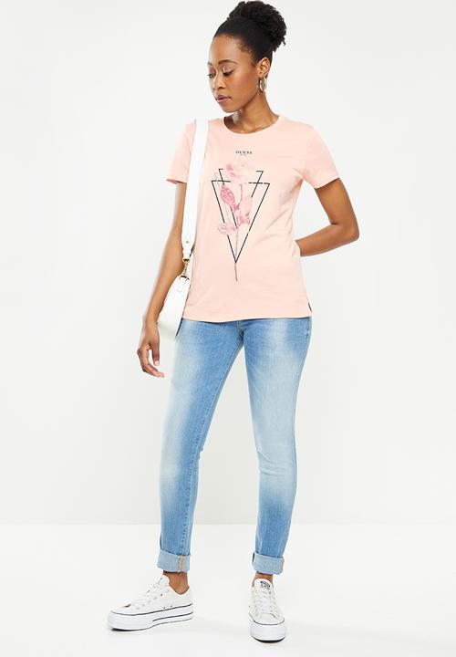 GUESS - Short sleeve cn zumaia tee - pretty in pink
