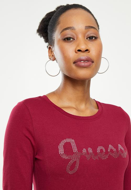 GUESS - Long sleeve split script logo r3 - garnet wine