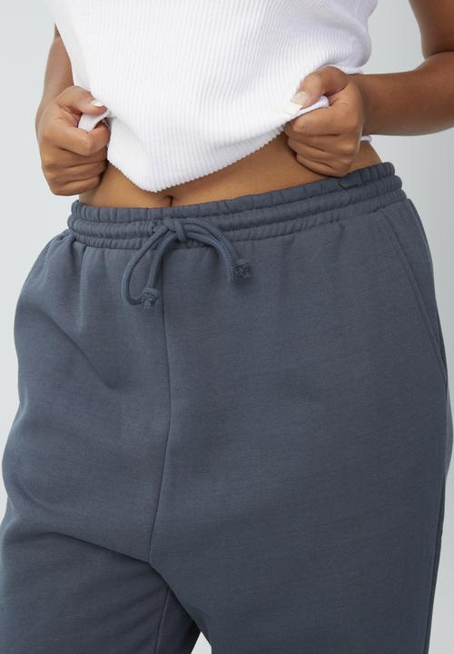 Cotton On - Curve classic trackpant - washed navy