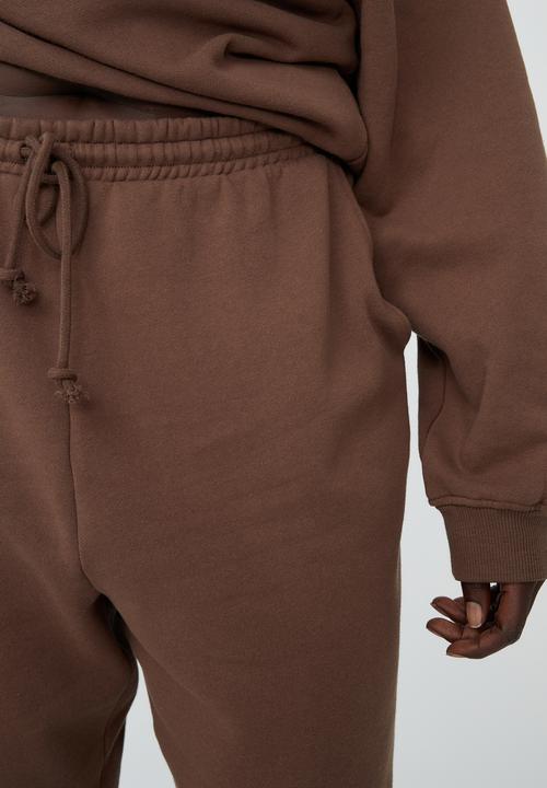 Cotton On - Curve classic trackpant - brown
