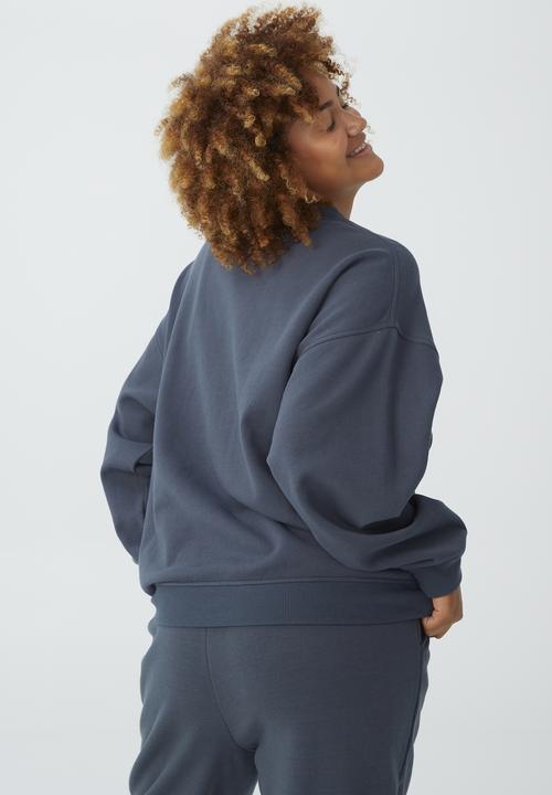 Cotton On - Curve classic crew sweatshirt - washed navy