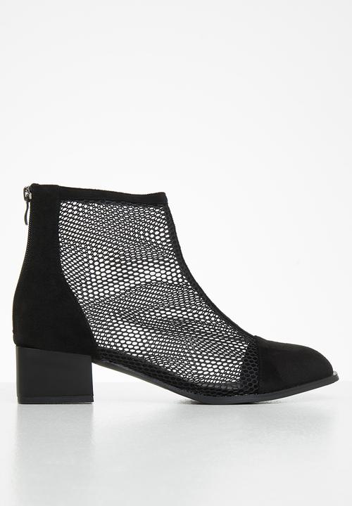 Plum - Juniper ankle boot - black