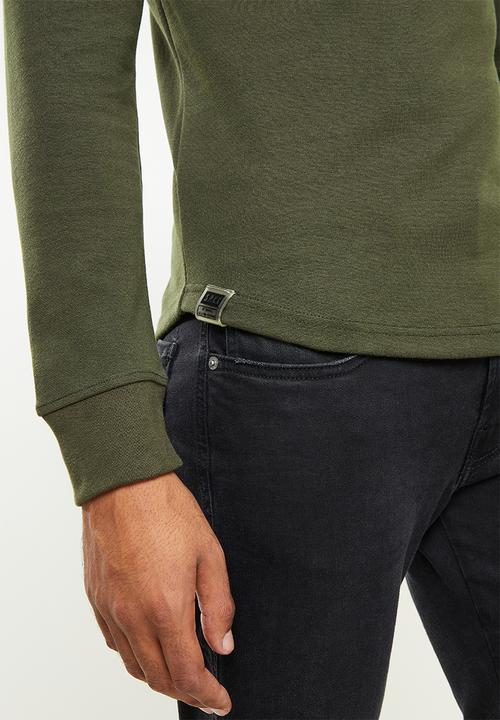 S.P.C.C - Lamont slimline fit long sleeve scooped hem top  - dark moss