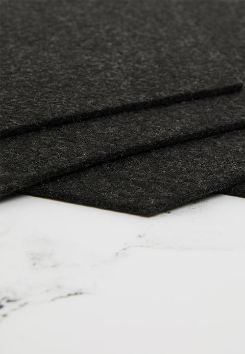 The Joinery - Felt placemat set of 4 hexagon - charcoal