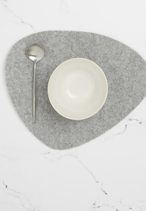 The Joinery - Felt placemat set of 4 pebble - grey