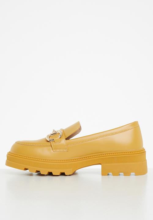 Seduction - Chunky snaffle trim loafer - mustard