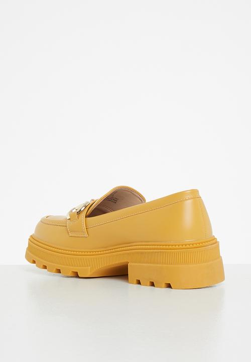 Seduction - Chunky snaffle trim loafer - mustard