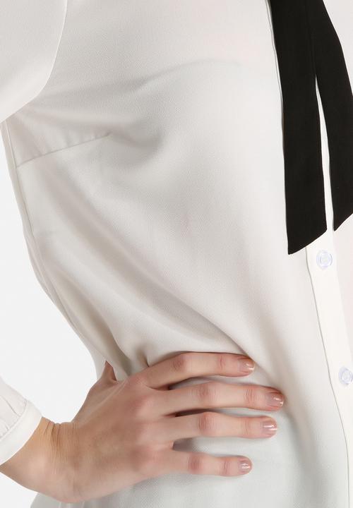 Dahlia - Blouse with Tie 
