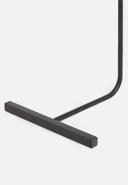 Sixth Floor - L base metal side table - black