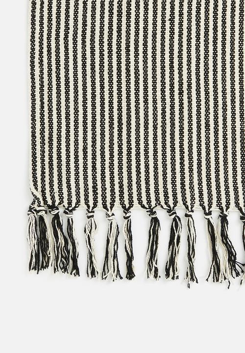 H&S - Cotton throw with fringe - black & neutral 
