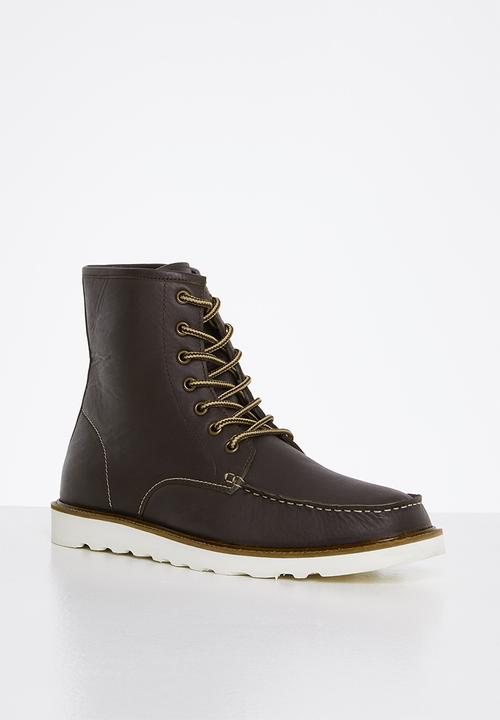 Lark & Crosse - Joey leather lace up boot - brown