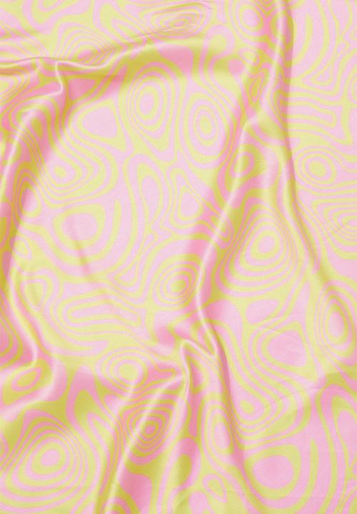 Rubi - Versatile scarf - green & pink camilla wave