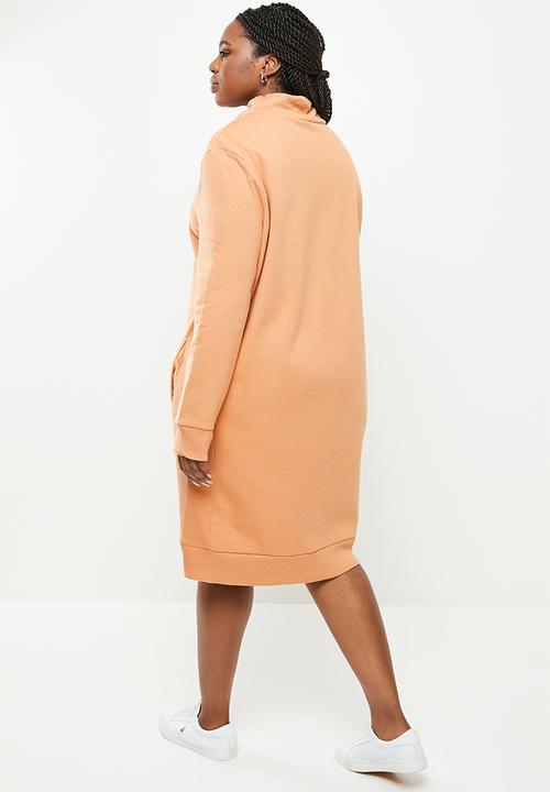 POLO - Plus woman long sleeve sweater dress - camel