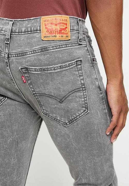 Levi’s® - Skinny taper - broken concrete adv