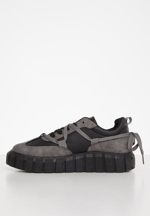 Tom Tom - Chunky sole sneaker - black & charcoal