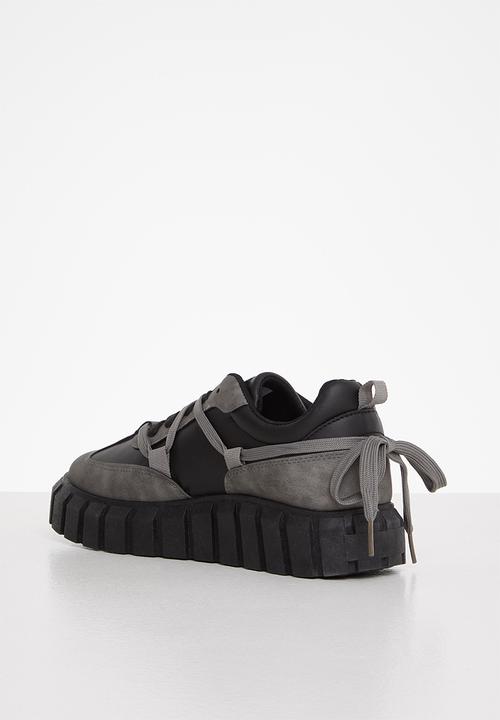 Tom Tom - Chunky sole sneaker - black & charcoal