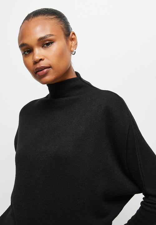 MILLA - Soft touch dolman top - black