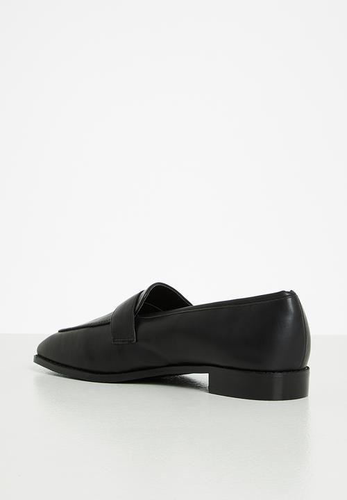 edit - Mackenzie loafer - black