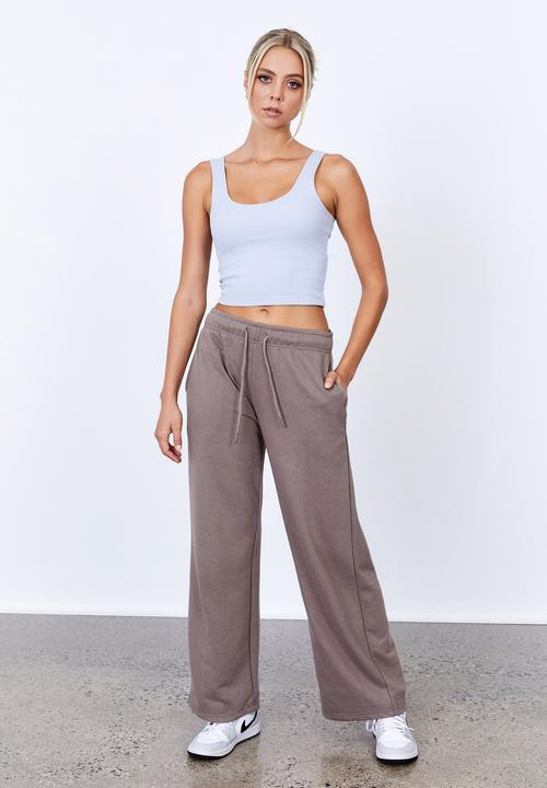 Factorie - Wide leg trackpant - burnt iron