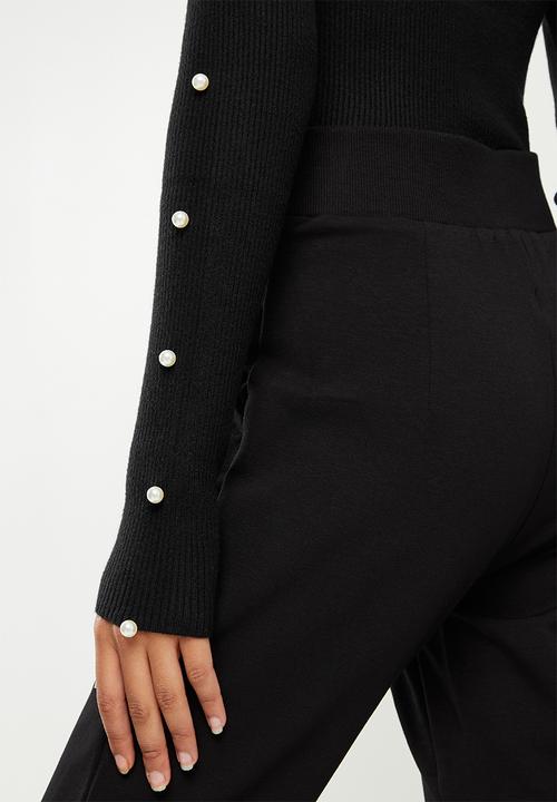 SISSY BOY - Bardot knit crop with bling branding - black
