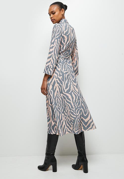edit - A-line belted shirt dress - minimal animal