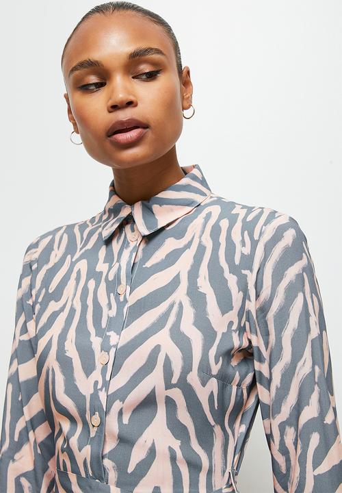 edit - A-line belted shirt dress - minimal animal