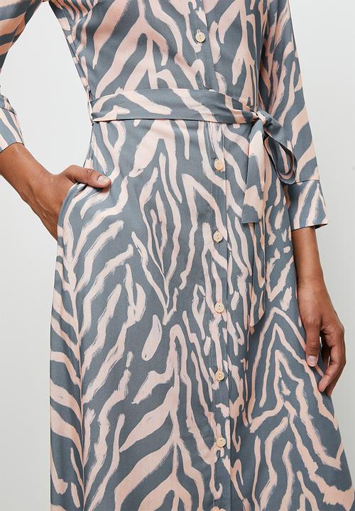 edit - A-line belted shirt dress - minimal animal