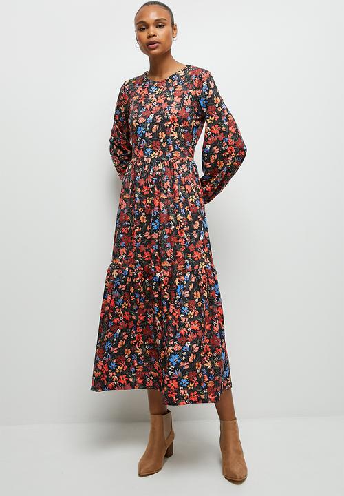 edit - Printed knit tiered midi - soft garden floral