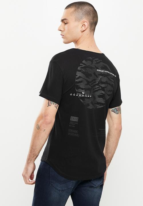 S.P.C.C - Britt regular fit scooped hem tee - black