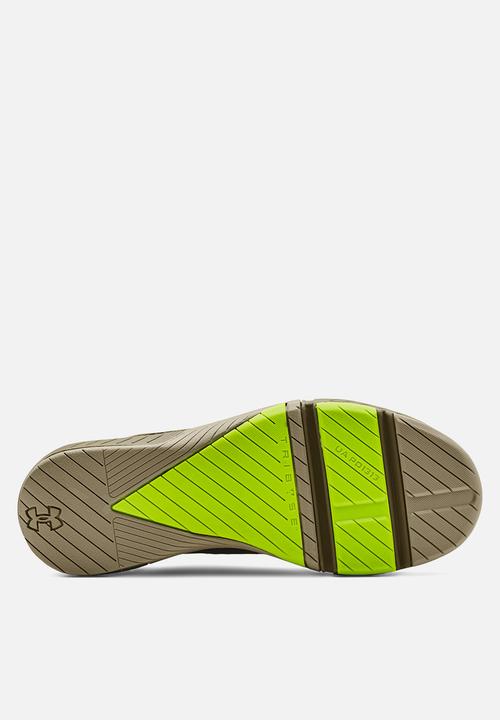 Under Armour - Ua tribase reign 4 - tent / black / khaki gray