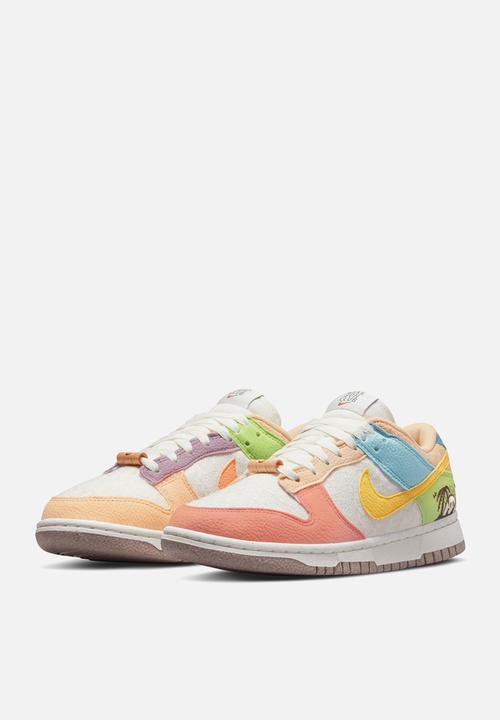 Nike - Dunk low SE "Sun Club"