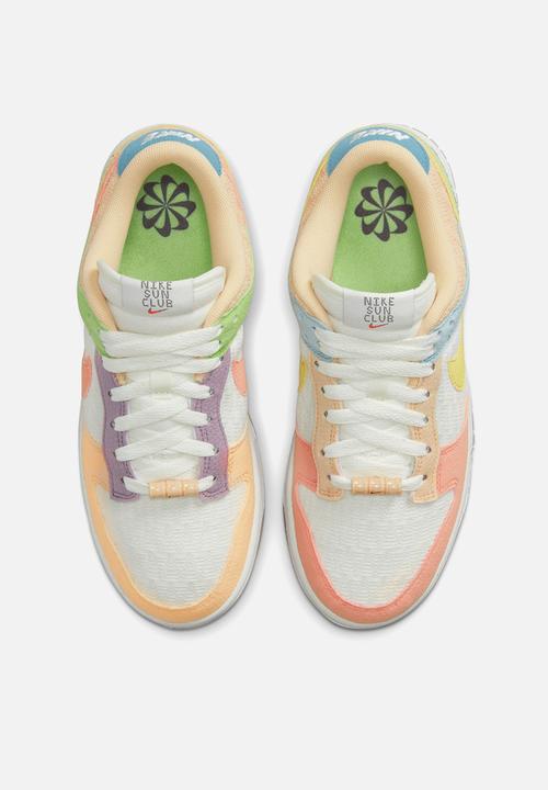 Nike - Dunk low SE "Sun Club"