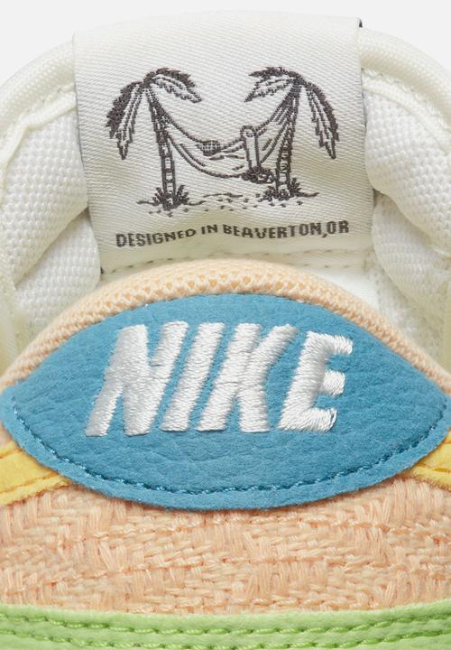 Nike - Dunk low SE "Sun Club"