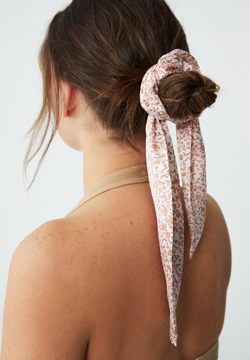 Rubi - Blair convertible scrunchie-ashlee ditsy floral white