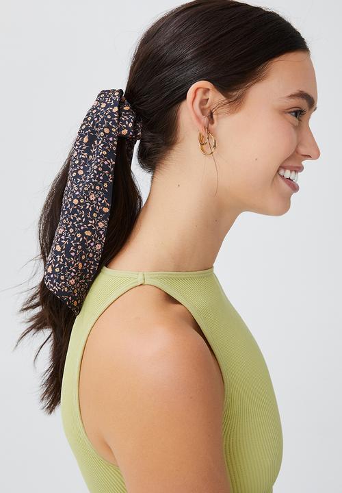 Rubi - Blair convertible scrunchie - ashlee ditsy floral black