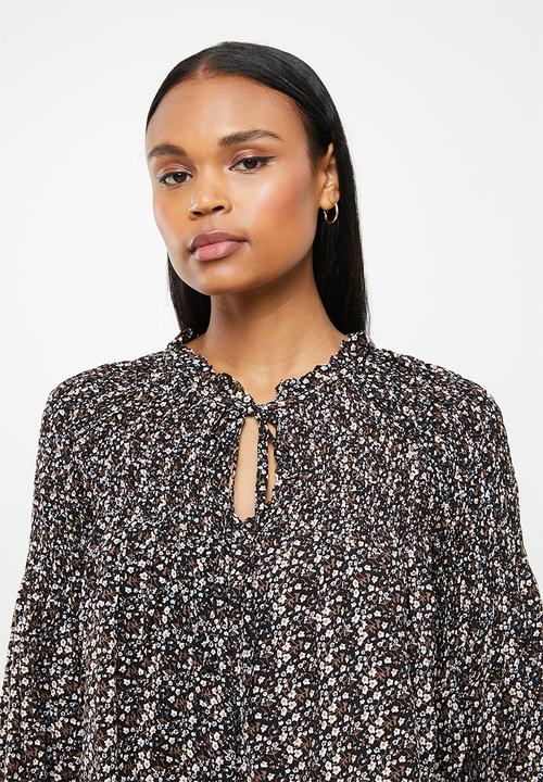 Stella Morgan - Ditsy print blouse top - black