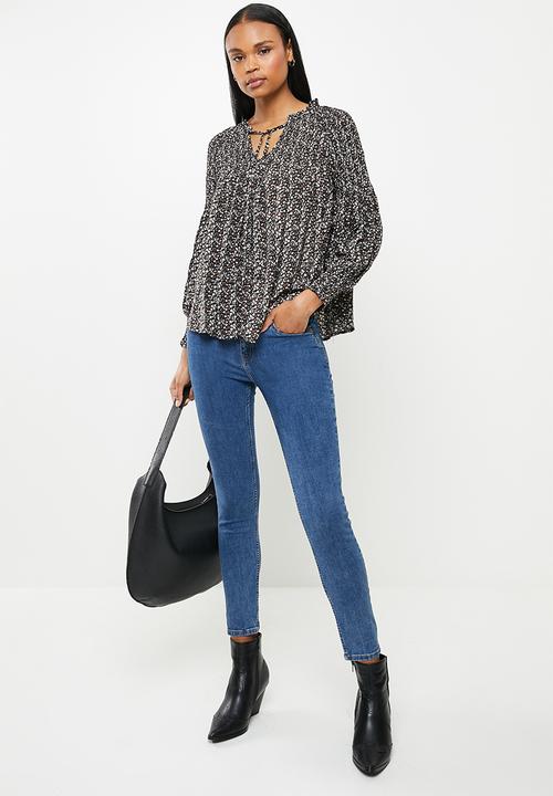Stella Morgan - Ditsy print blouse top - black