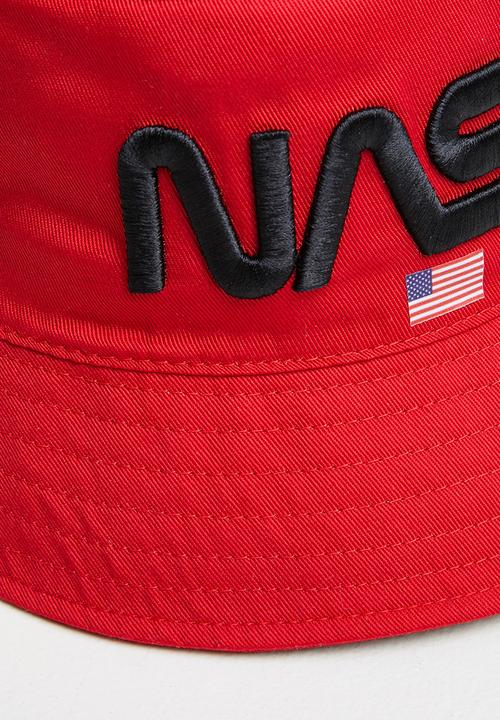 Superbalist - Nasa 2 logo bucket hat - red