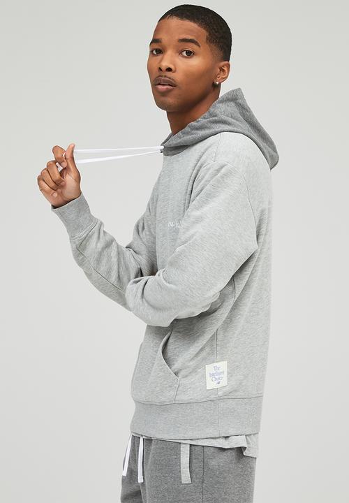 New Balance  - NB Essentials New Balance Sweatshirt - Athletic Grey