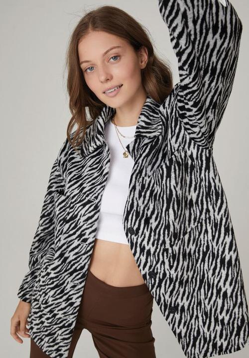 Cotton On - The boxy shacket - zebra grey