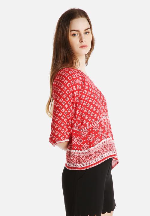 New Look - Amaris Tile Embroidered Border Shell Top