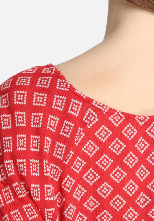 New Look - Amaris Tile Embroidered Border Shell Top