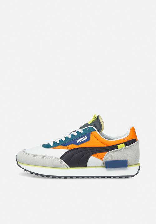 PUMA - Future rider play on - puma white-vibrant orange-harbor mist