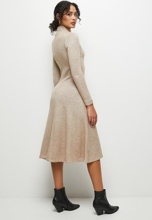 MILLA - Soft touch knit fit and flare dress - new oatmeal